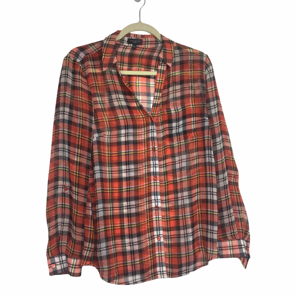 The limited mesh V-neck long sleeve top